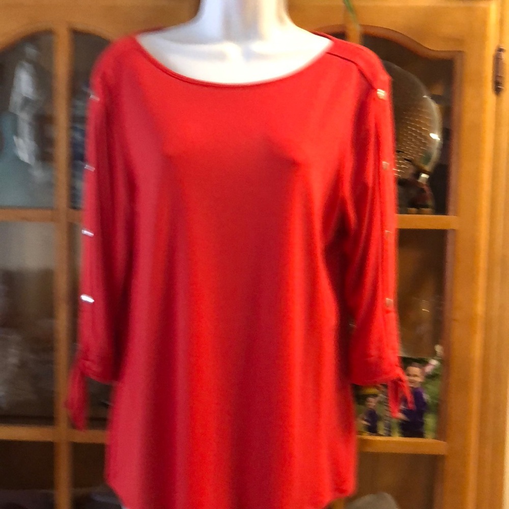 New Without Tag Apt 9 Red Ladies’ Shirt Sz Med
